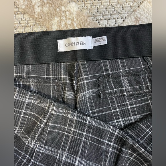 Calvin Klein Pull-On Stretch Pants Black/Gray Plaid Slim Fit Size 10 - Picture 4 of 4